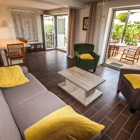 Gardelin Superior Apartment *